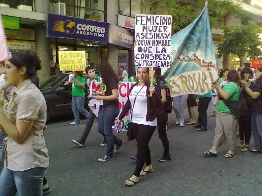 Manifiestan contra la violencia de gnero